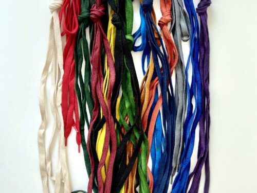 TOKYO sneakers colored laces