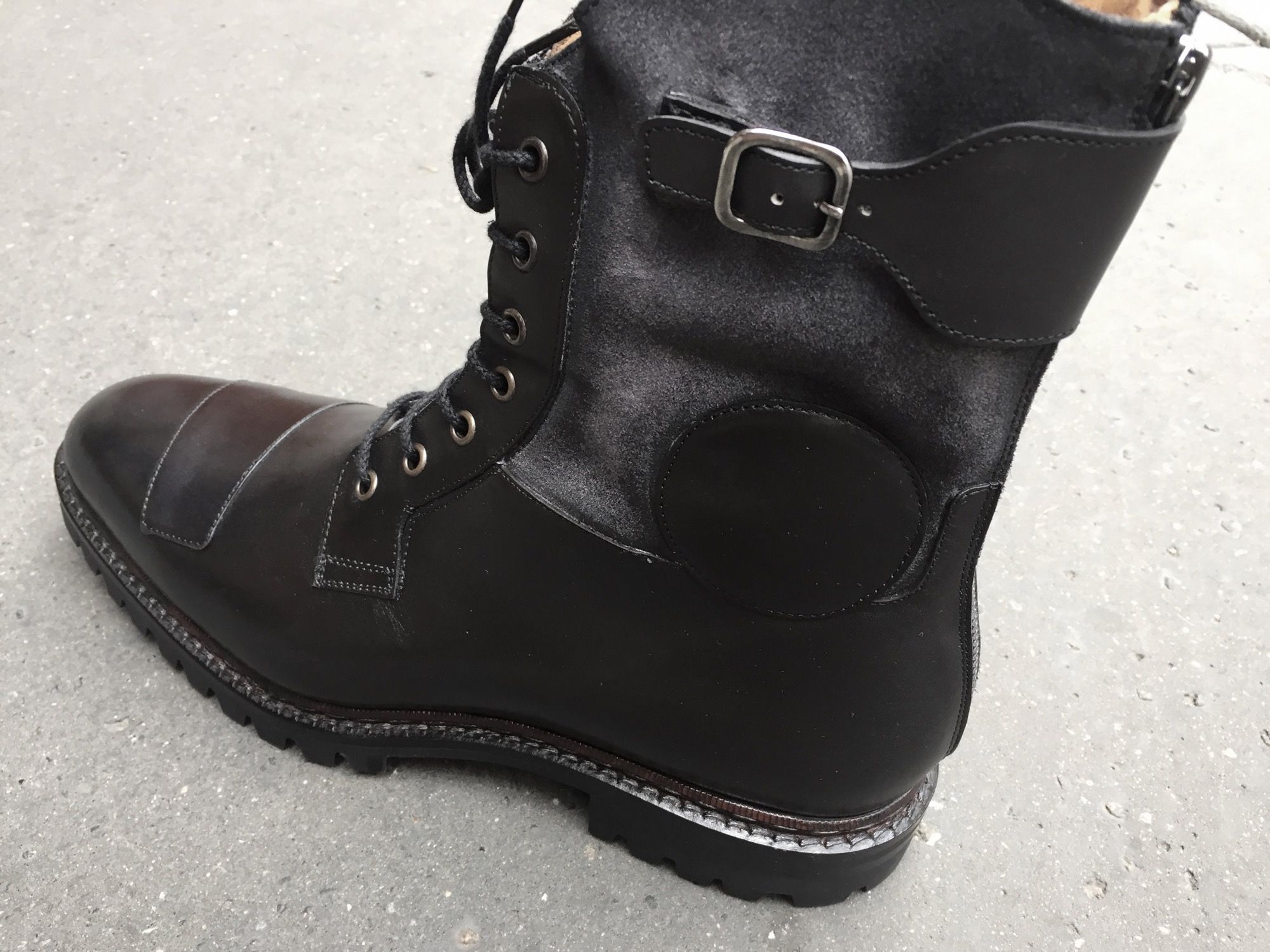 black moto boots